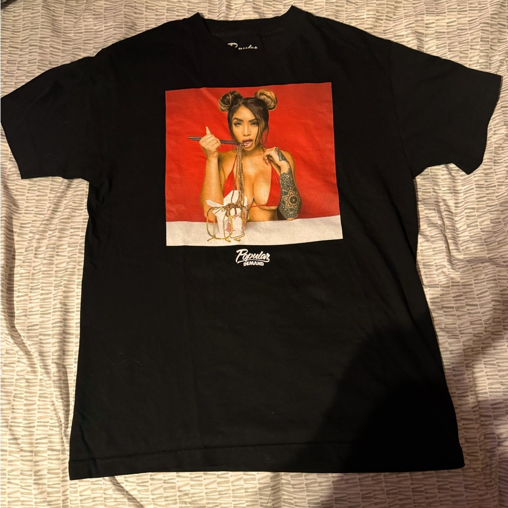 Popular Demand skater t-shirt